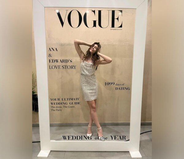 Magazine Photo Booth - Image 5