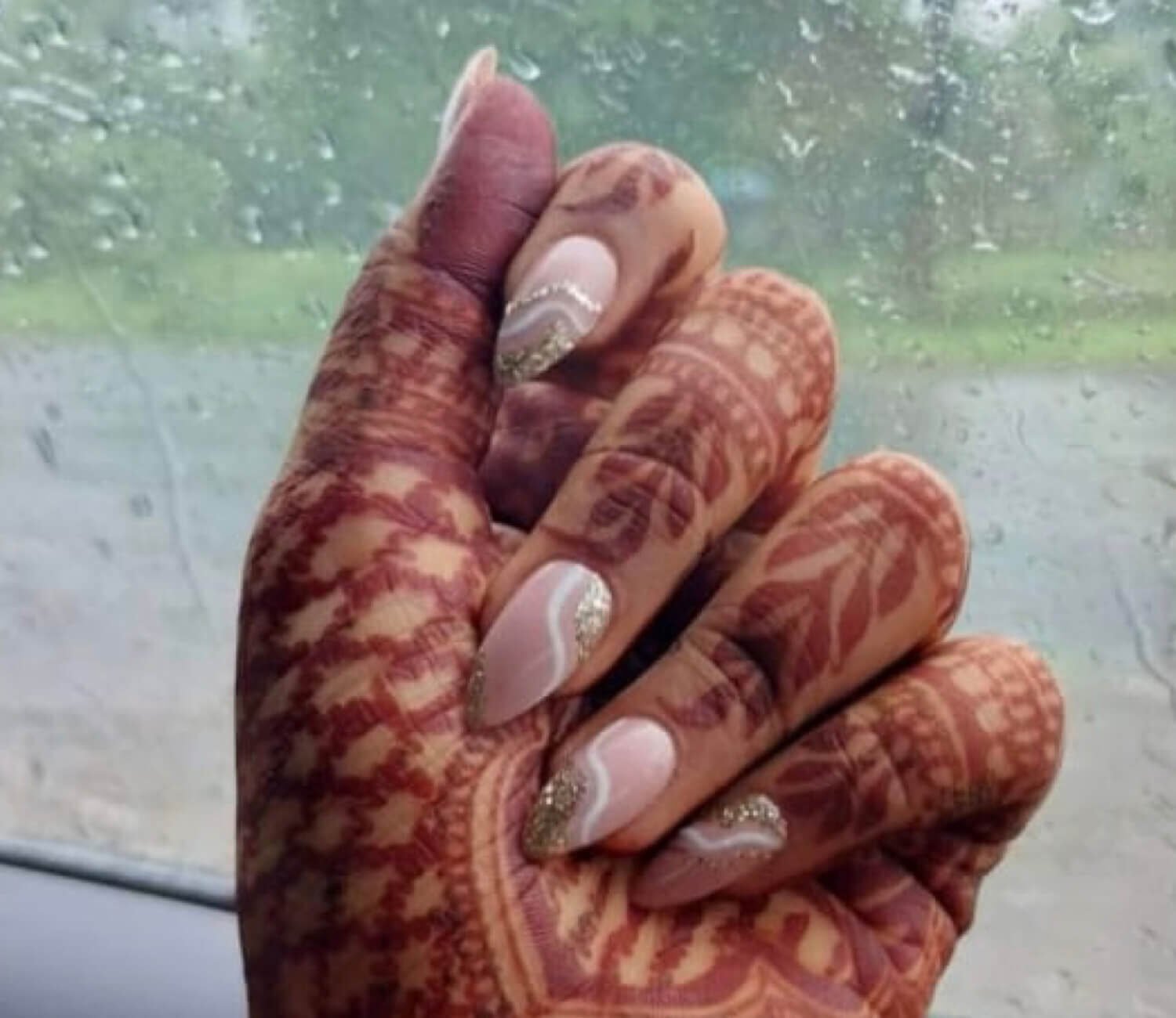 Nail Artist - Image 5